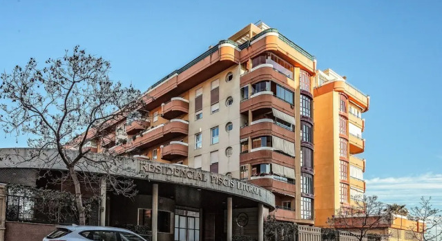 Apart. con piscina frente al mar, Забронировать Отель Малага Коста-дель-Соль, рядом с Природный парк в устье реки Гвадалорсе