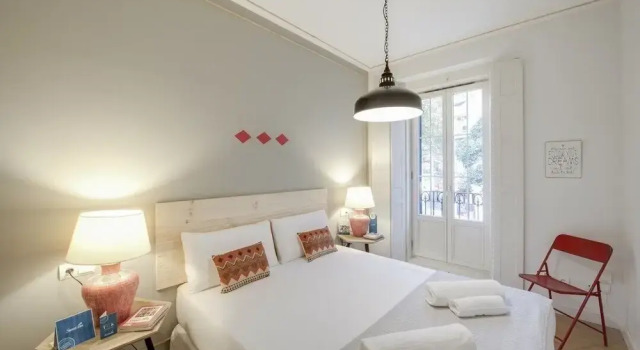 Sweet Inn apartments - Plaza de San Francisco, Забронировать Апартаменты/квартира Мадрид Провинция Мадрид, рядом с Церковь Сан-Педро-Эль-Вьехо
