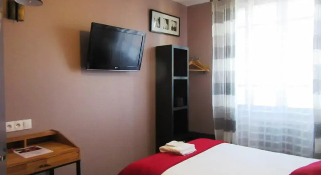 Номер Standard Logis Hôtel des Causses