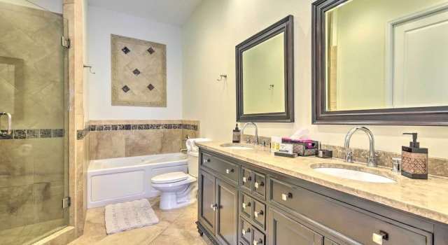 Коттедж Sunny Sarasota Abode w/ Yard ~ 1 Mi to Dtwn!