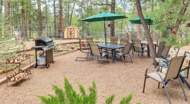 Коттедж 10 Mi to Show Low: Pinetop-lakeside Family Cabin!