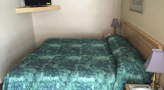 Kings Hotel & Motel