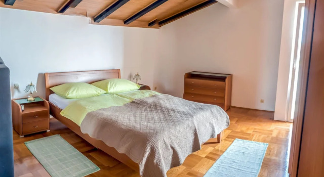Apartments and Rooms Preka