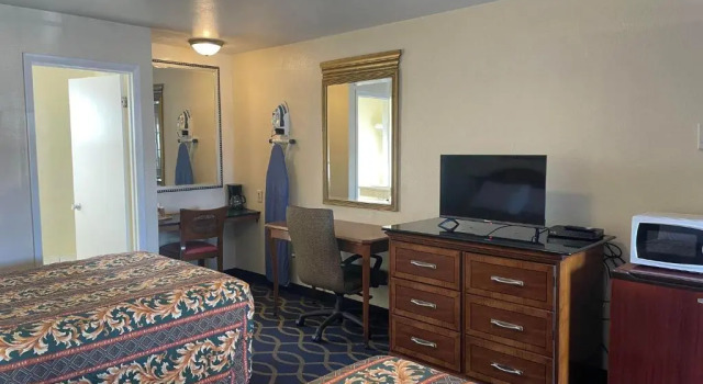Четырёхместный номер Standard Holiday Motel Oakdale