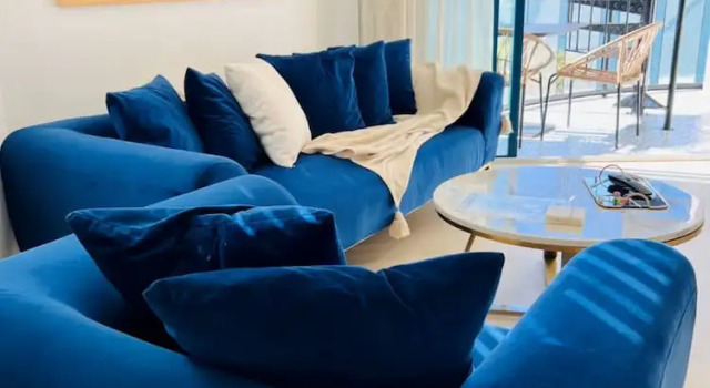 Апартаменты La Promenade Absolute Waterfront Apartments