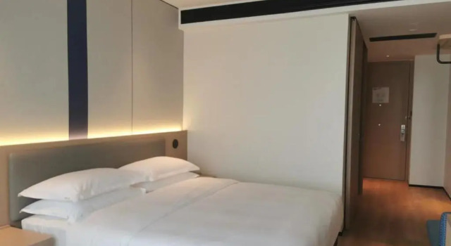 Номер Standard Holiday Inn Express Changsha Kaifu by IHG