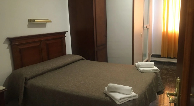 Hostal Conchita Legazpi, Забронировать Отель Арганзуэла Мадрид, рядом с Легаспи
