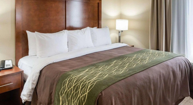 Двухместный люкс Comfort Inn & Suites West - Medical Center