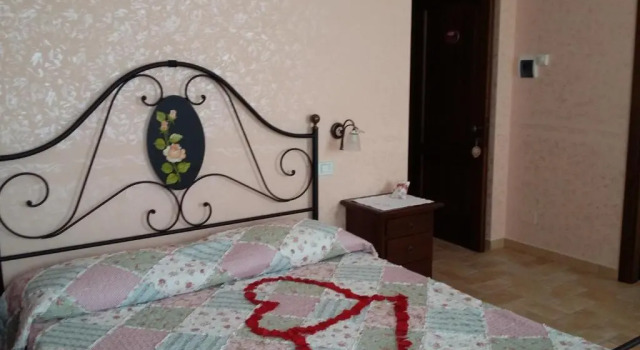 Postiglione Country House, Book Feriehus Cingoli 
