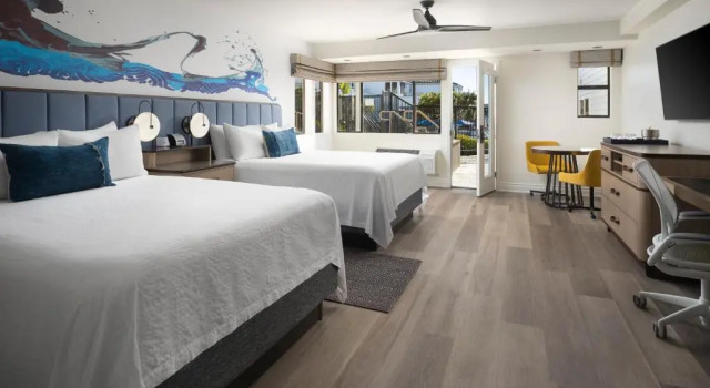 Четырёхместный номер Deluxe Hotel Indigo San Diego Del Mar by IHG