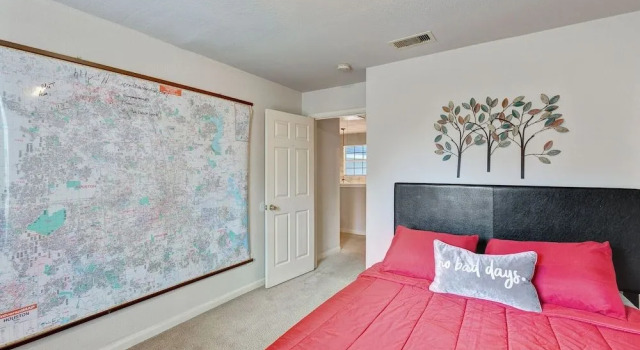 Beautiful 4 Bedroom Home by Redawning, Book Feriehus Houston Houston