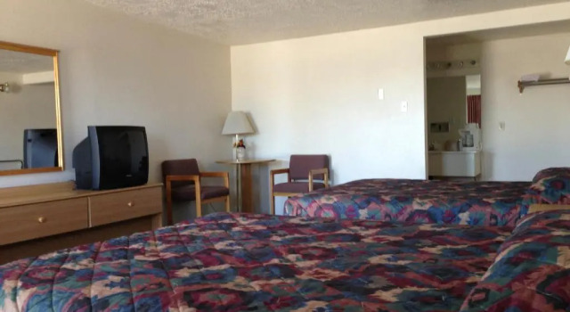 Четырёхместный номер Standard The Golden Spur Hotel