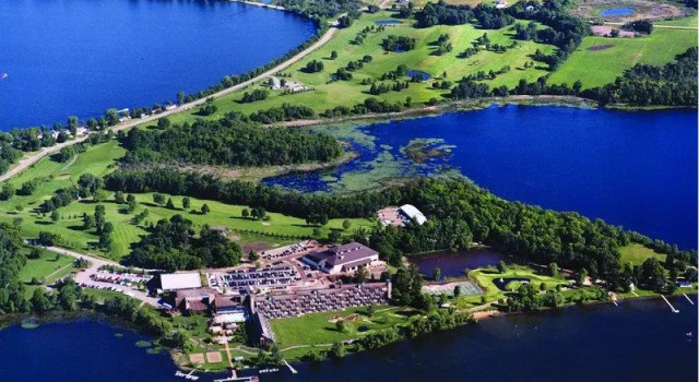 Люкс Arrowwood Resort Hotel and Conference Center, Alexandria