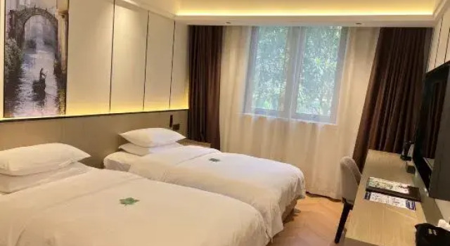 Номер Standard China Garden Hotel