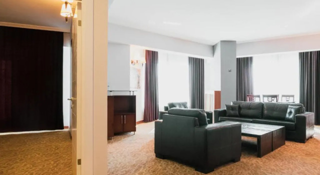 Люкс Deluxe INN TOWN HOTEL