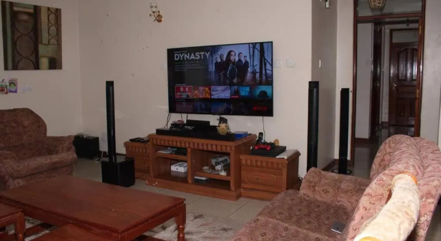 Entire 4Bedroom Kileleshwa Apartment-Cosy & Serene, Prenota Appartamento Hotel a Nairobi con parcheggio, Parcheggio