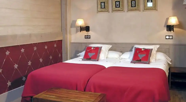 Апартаменты Hotel Plaza