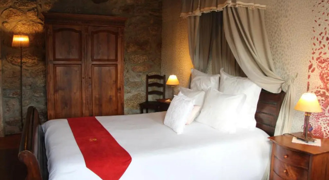 Casas do Rio, Book Hotel Hoteller i Minho med parkering, Parkering