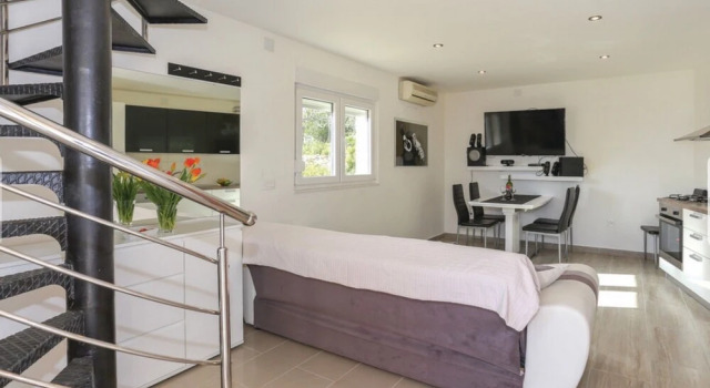 House With 2 Bedrooms in Solin, With Wonderful sea View, Private Pool,, Rezerwuj Hotel Solin Split Region