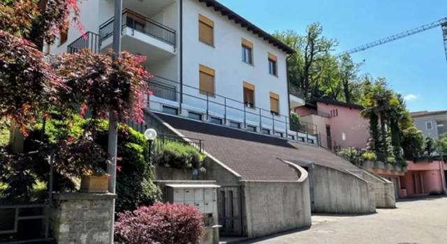 Casa Nova Bella With Free Parking, Забронировать Апартаменты/квартира Отели Лугано с парковкой, рядом с Парк Ciani, Парковка