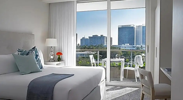 Номер Standard с видом на воду Grand Beach Hotel Bay Harbor