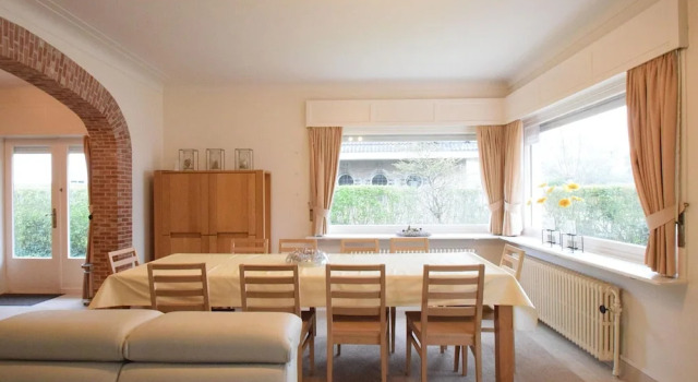 Villa in De Haan Near Beach With Sauna, Rezerwuj Willa Hotele w Bruksela z parkingiem, Parking