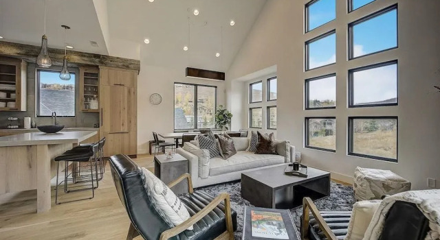 Rossie Hill Hideaway by AvantStay Close Deer Valley Snow Park Lodge and Main Street, Забронировать Дом для отпуска Виллы Парк-Сити, рядом с Main Street Bridge, Вилла