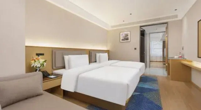 Двухместный люкс Business Urumqi Zhenyuan International Hotel (Urumqi Tianshan International Airport Expressway Branch)