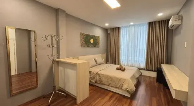 Люкс Peanuts Home Lê Lai - Chic Local Stay, 5m Walk to Ben Thanh & Bui Vien