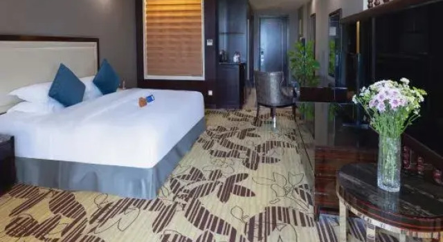 Люкс Deluxe Country Garden Phoenix Hotel Shenyang