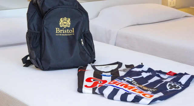 Номер Deluxe Bristol Brasil 500 Curitiba Batel