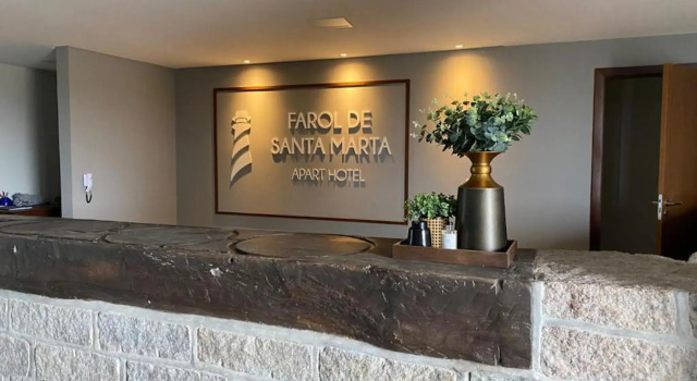 Farol Apart Hotel - Loft 103, Забронировать Отель Фарол-де-Санта-Марта Санта-Катарина