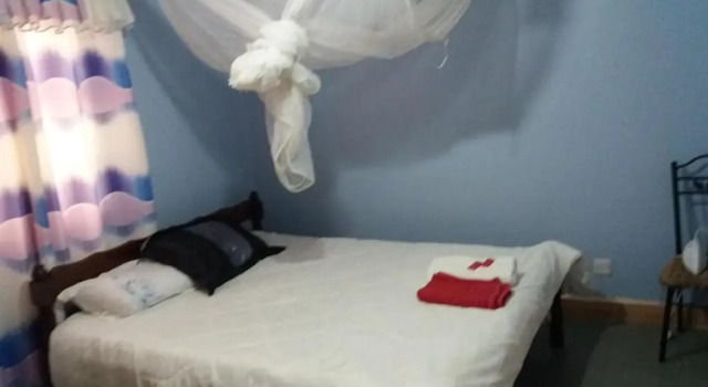 Neema Nyayo Embakasi, Boek Hotel Embakasi Nairobi