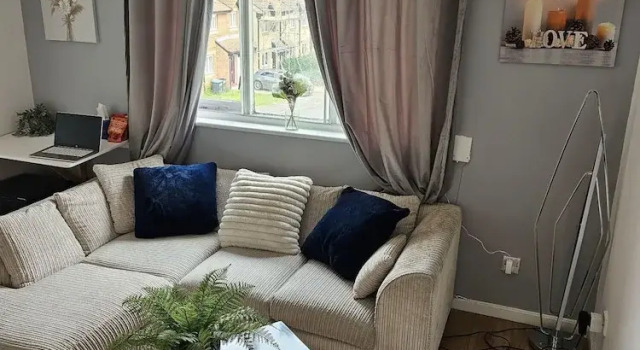 Enchanting Enfield Studio Free Parking, Забронировать Отель Отели Middlesex с парковкой, Парковка