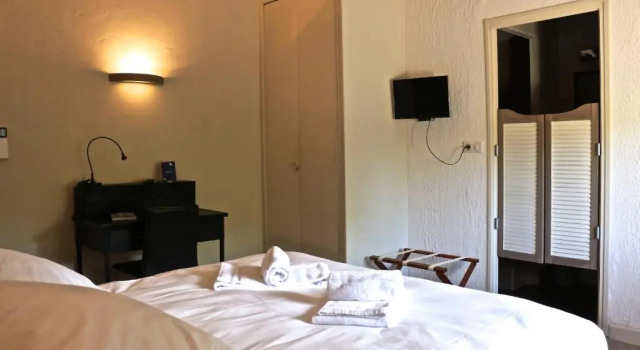 Номер Deluxe Hôtel de Vacances de la Vignasse