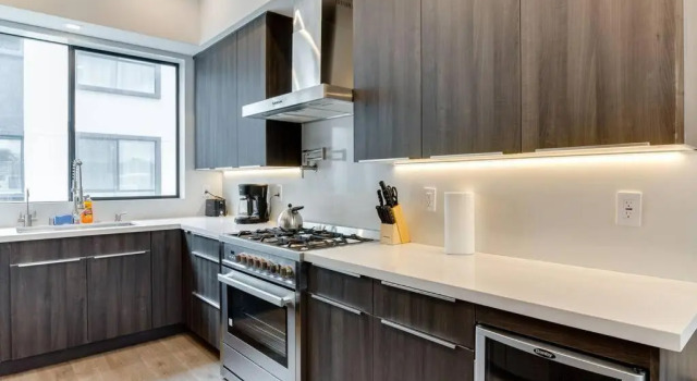 Вилла 2 Luxury Modern 8 Bedroom Home with Rooftop Decks