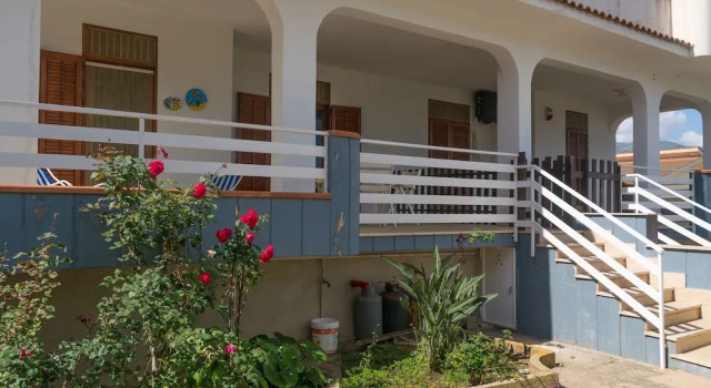 Casa Castrogiovanni, Book Hotel Hotels in Sicily with Parking, Parking