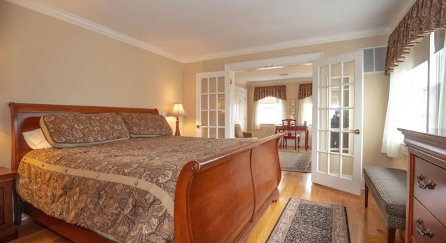 Двухместный люкс с видом на воду Compass Rose Inn