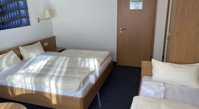 Трёхместный номер Business Mirage City Hotel Stuttgart Zentrum