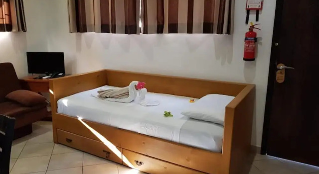 Beach Cottages, Book Hotel Hotels in Mahe with Parking, Parking