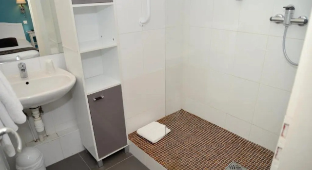 Двухместный номер Standard EtC...Hôtel - Strasbourg Hyper Centre
