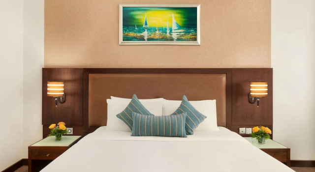 Двухместный номер Ramada by Wyndham Dubai Deira
