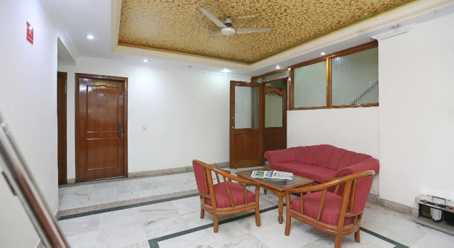 OYO 9585 Hotel Kavya Palace, Varaa Hotelli Faridabad Haryana