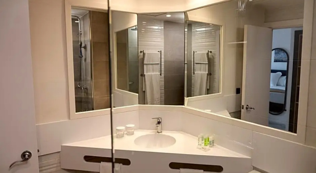 Номер Standard с видом на бассейн URH Sitges Playa