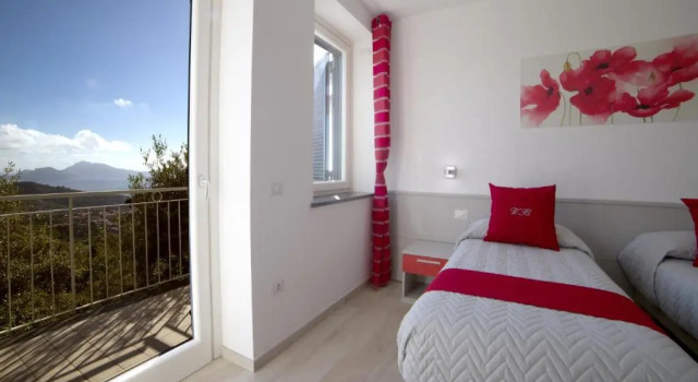 Апартаменты с видом на море Villa Bellatrix