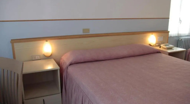 Трёхместный номер Standard Hotel Ideal