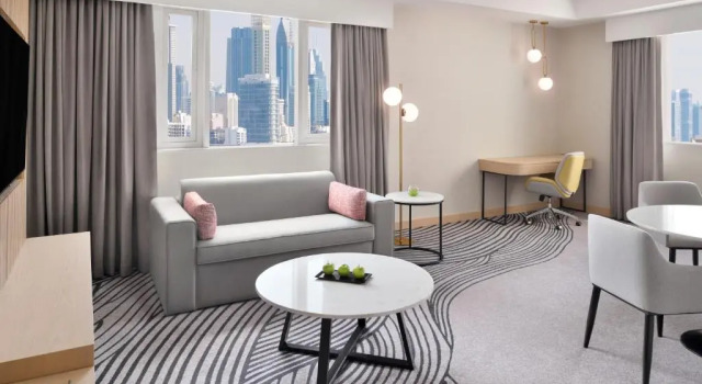 Двухместный люкс Top Floor c 1 комнатой Crowne Plaza - Dubai Jumeirah by IHG