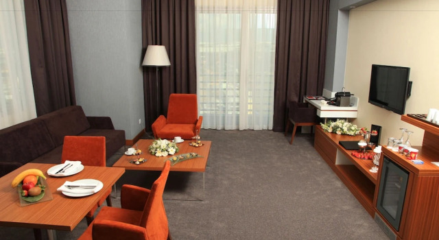 Двухместный номер Executive с балконом Ramada Plaza by Wyndham Istanbul Asia Airport