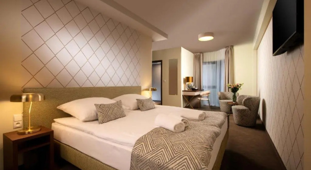 Двухместный номер Standard Atrium Xerion Hotel