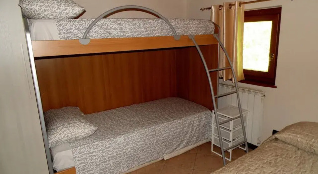 Flat by Lake Iseo With Mountain Views, Book Villa Pisogne Valcamonica